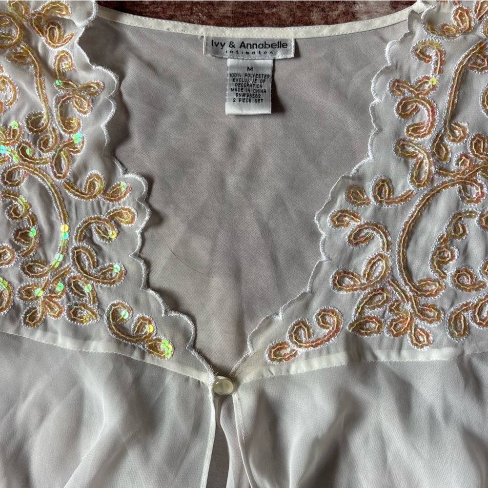 Vintage Embroidered sheer top - Picture 6 of 6
